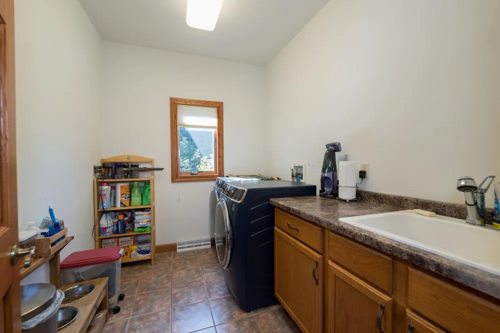 S51 Deer Run Road Mondovi, WI 54755