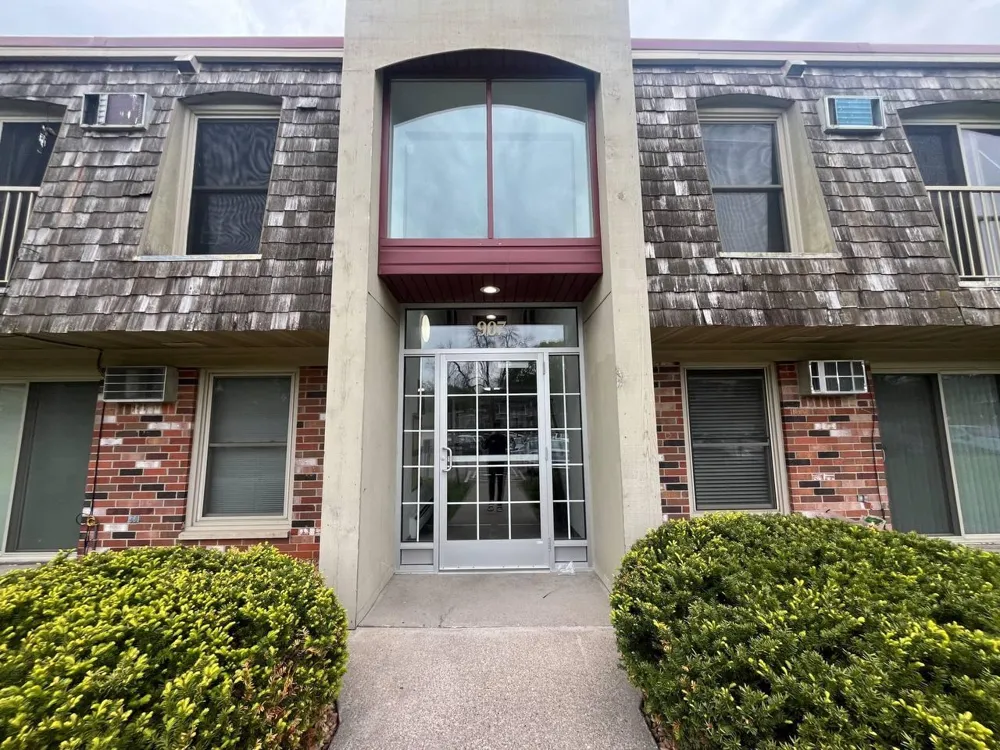 907 11th Avenue S #7 Hopkins, MN 55343