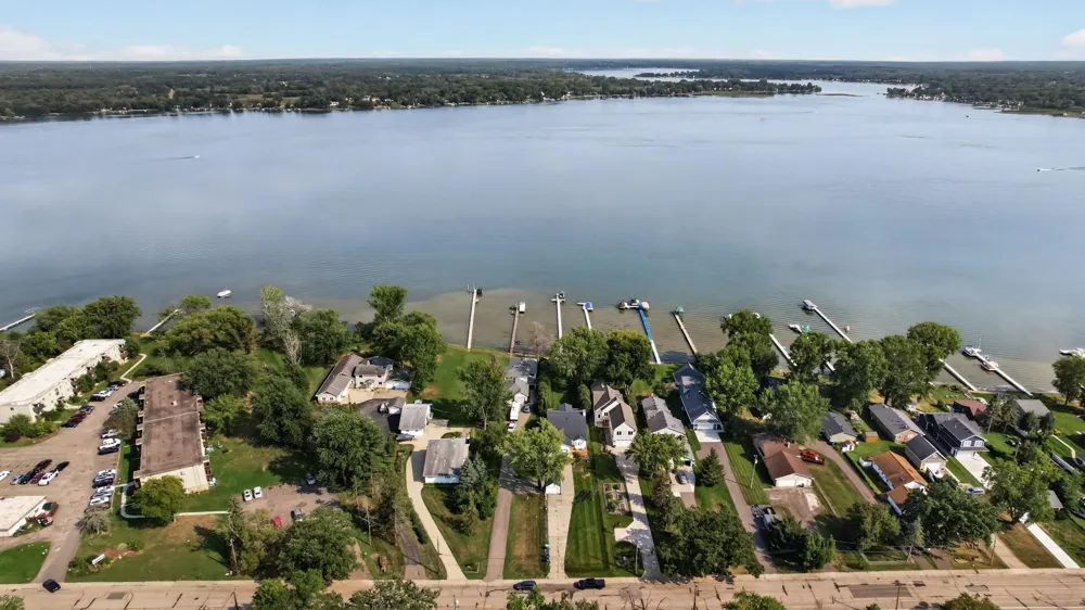 1055 Shore Drive Forest Lake, MN 55025