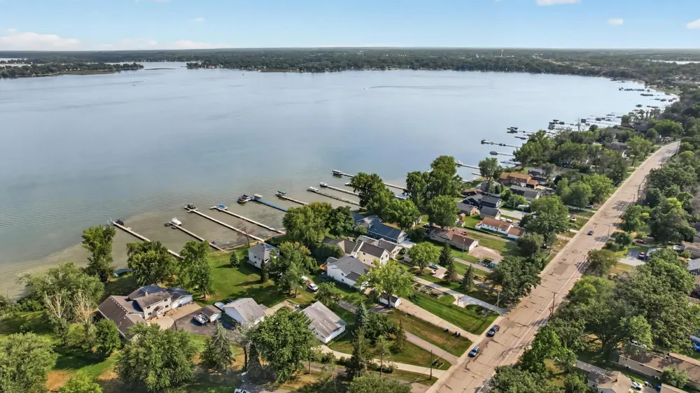 1055 Shore Drive Forest Lake, MN 55025