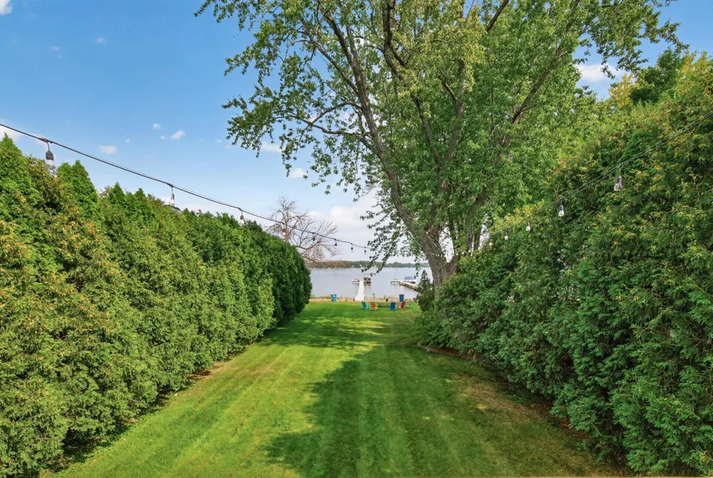 1055 Shore Drive Forest Lake, MN 55025