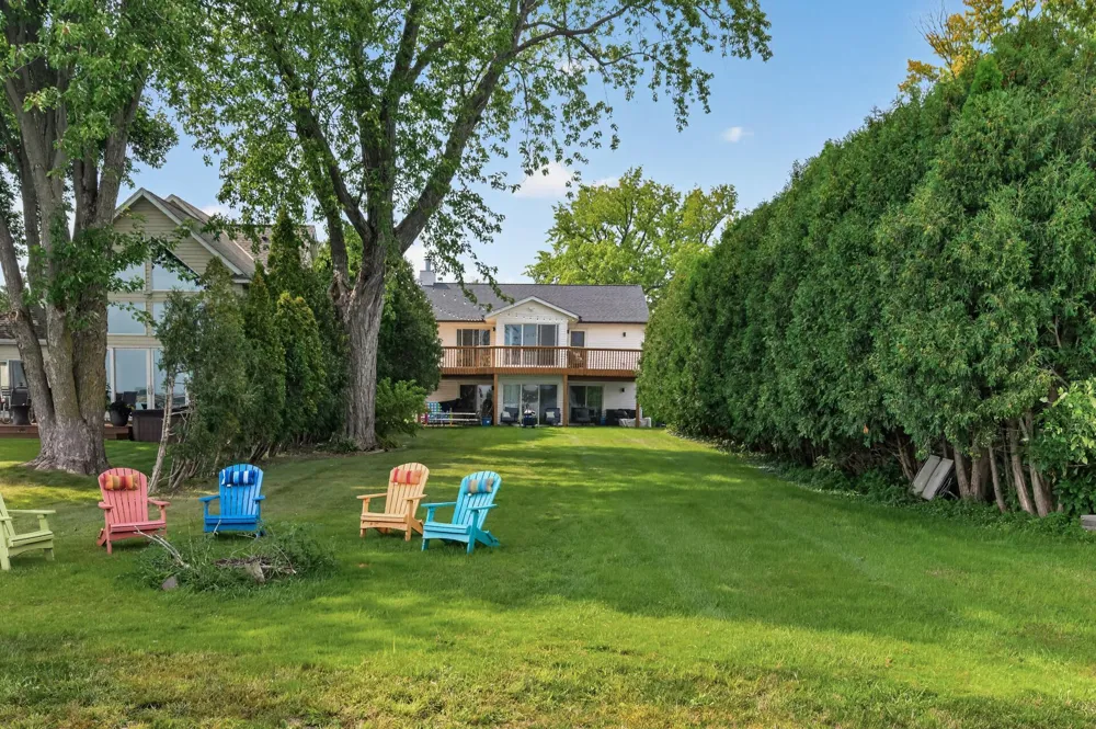 1055 Shore Drive Forest Lake, MN 55025