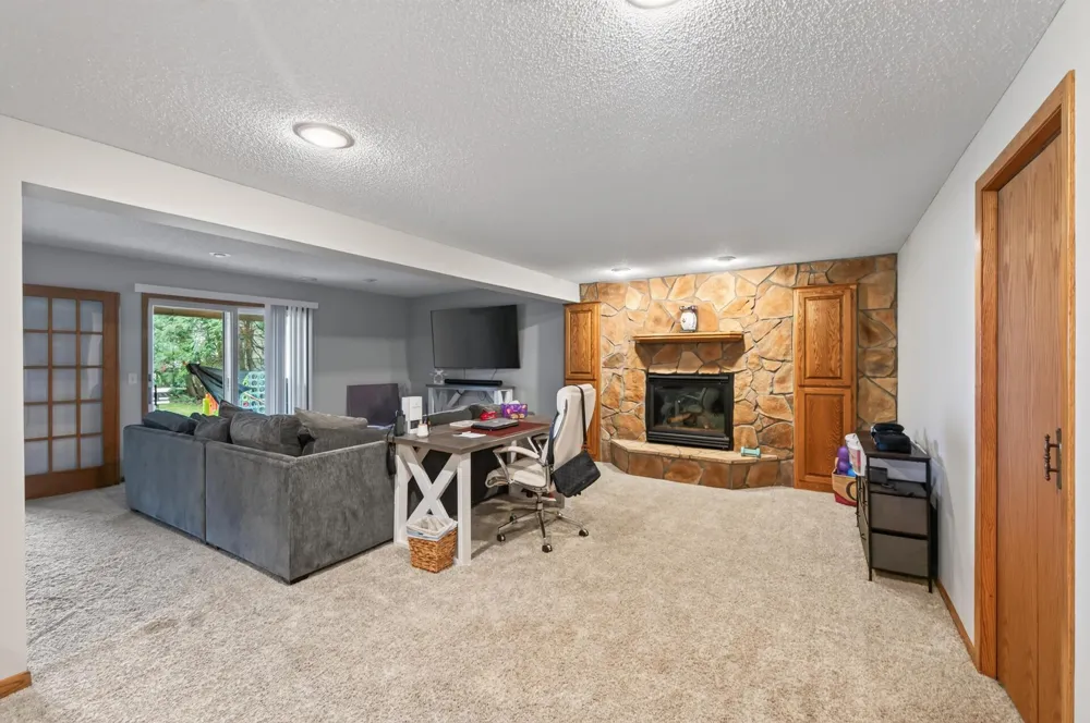 1055 Shore Drive Forest Lake, MN 55025
