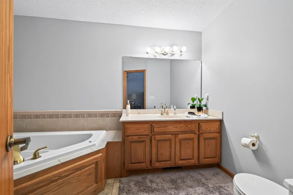 1055 Shore Drive Forest Lake, MN 55025