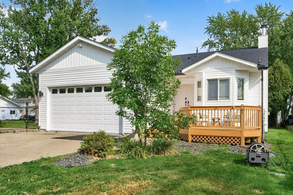 1055 Shore Drive Forest Lake, MN 55025