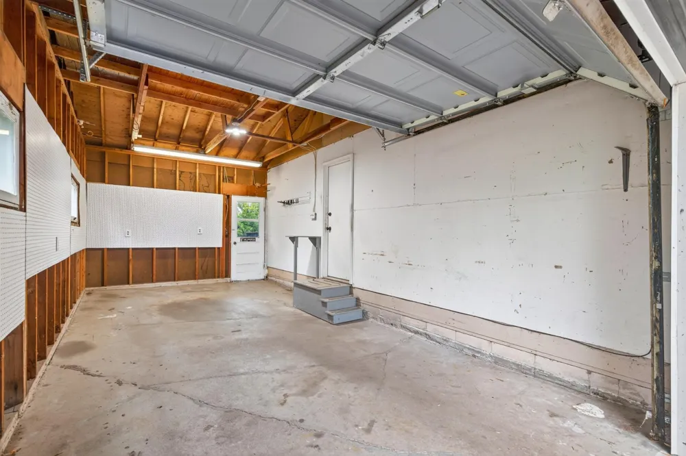 13282 Andrews Avenue Lindstrom, MN 55045