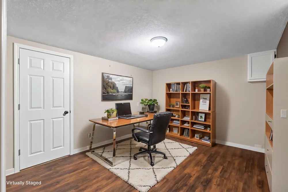 13282 Andrews Avenue Lindstrom, MN 55045