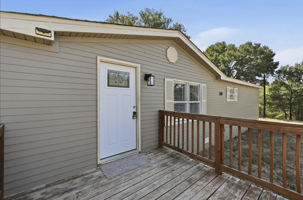 871 Political Road Lockhart, TX 78644