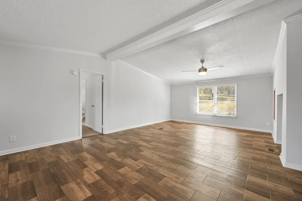 871 Political Road Lockhart, TX 78644