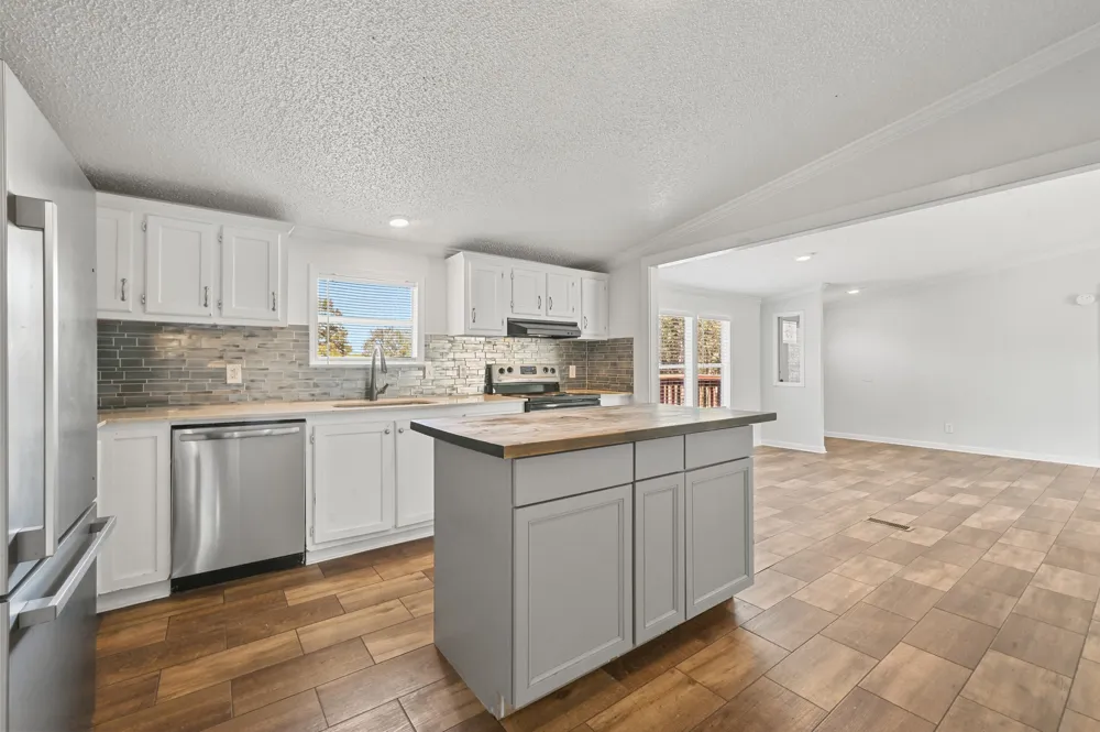 871 Political Road Lockhart, TX 78644