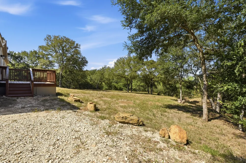 871 Political Road Lockhart, TX 78644