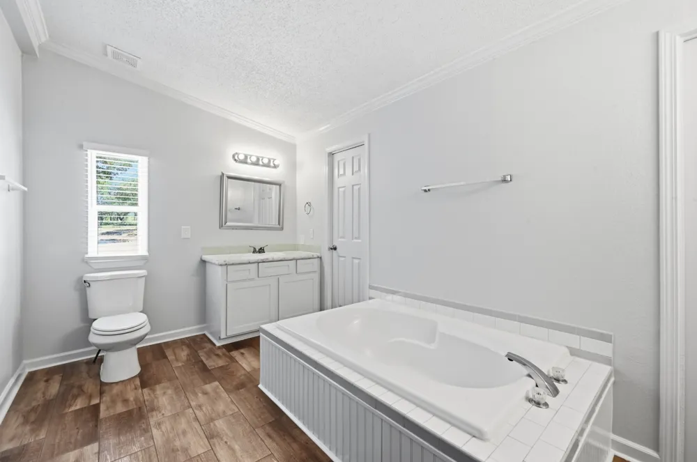 871 Political Road Lockhart, TX 78644