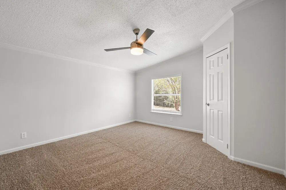 871 Political Road Lockhart, TX 78644
