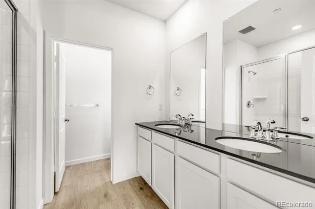7639 S Mobile Way Centennial, CO 80016