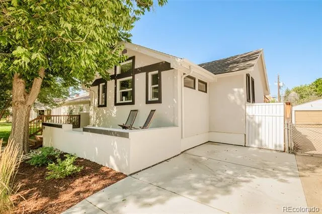 2219 S Humboldt Street Denver, CO 80210