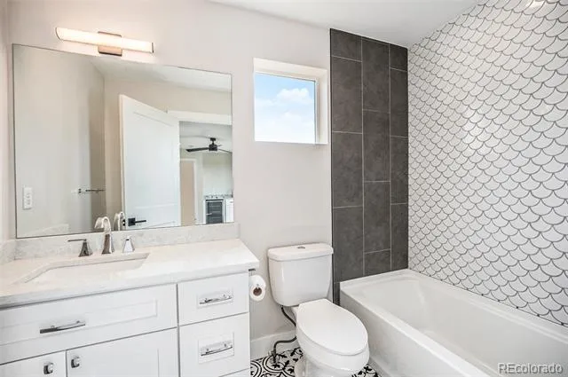 1320 Knox Court Denver, CO 80204