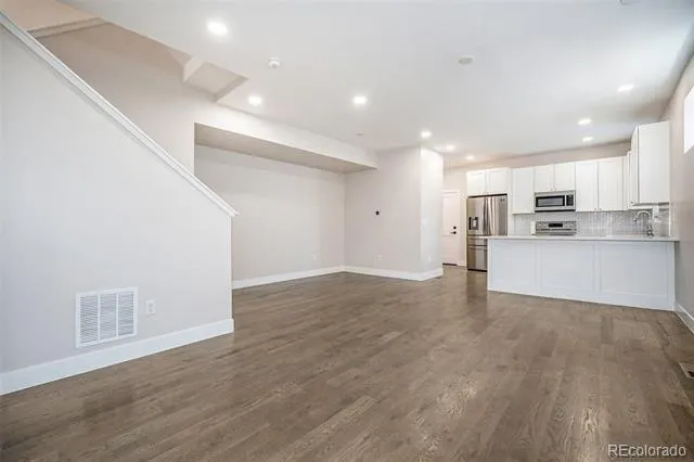 1320 Knox Court Denver, CO 80204