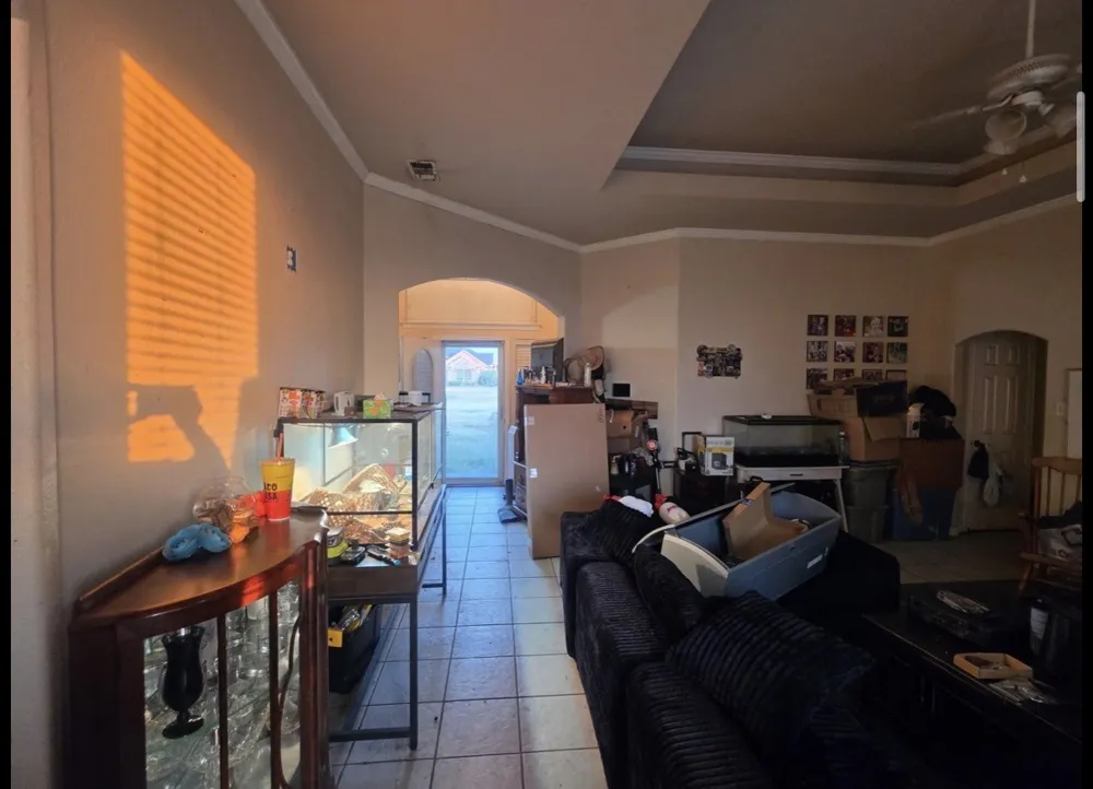 2727 W Ridgeview Circle Kaufman, TX 75142