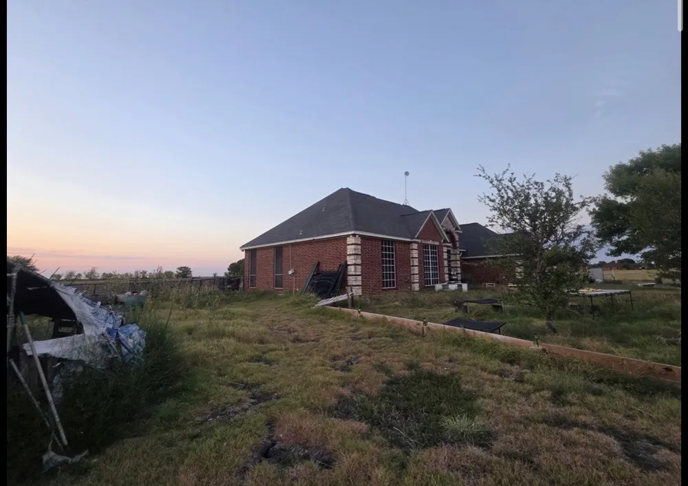 2727 W Ridgeview Circle Kaufman, TX 75142