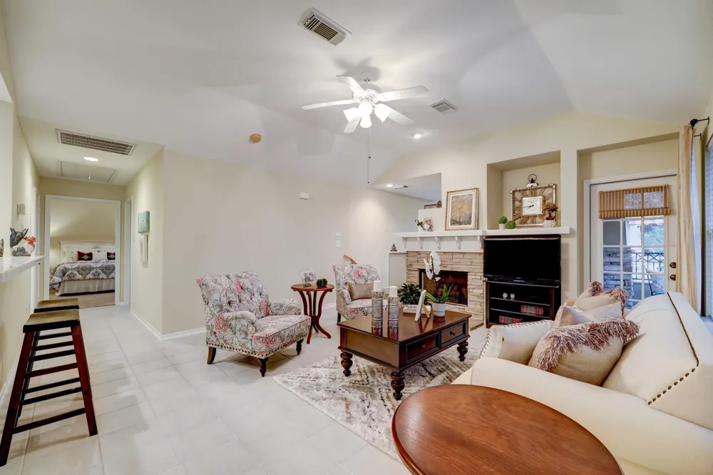 10 Stone Creek Place The Woodlands, TX 77382