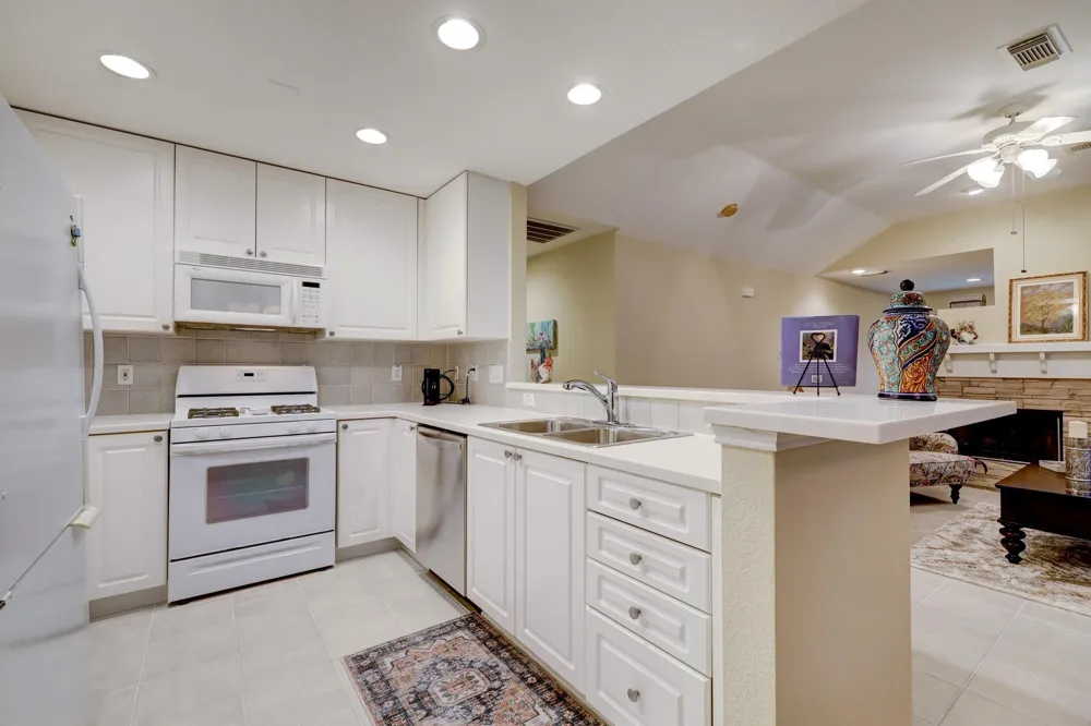 10 Stone Creek Place The Woodlands, TX 77382