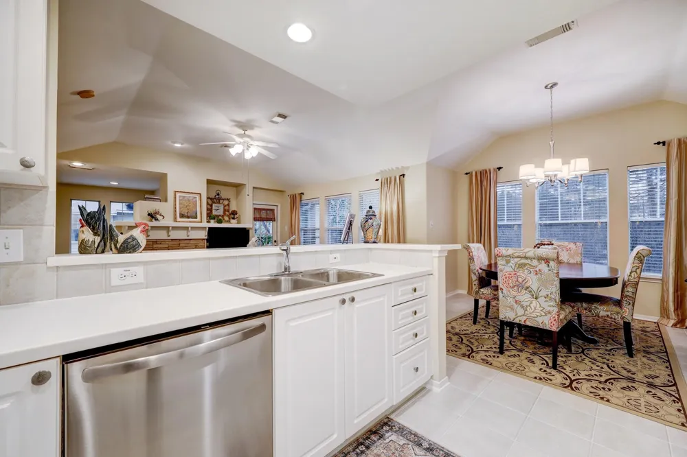 10 Stone Creek Place The Woodlands, TX 77382