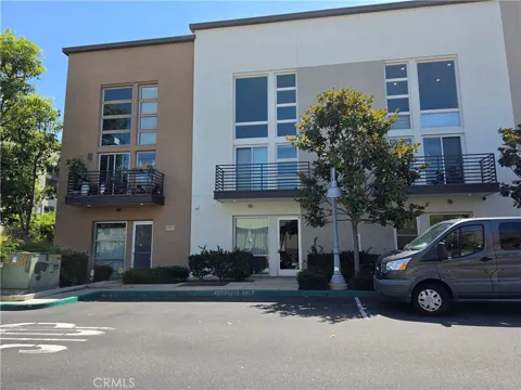 1520 W Artesia #B