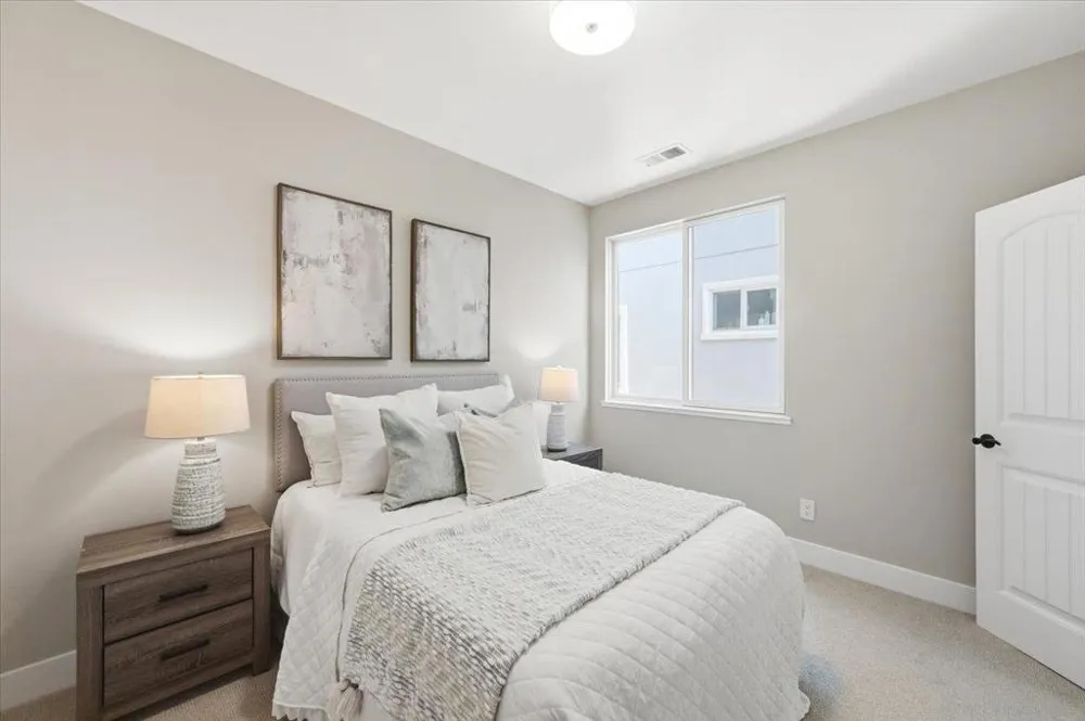 936 Valencia Avenue Mountain View, CA 94040