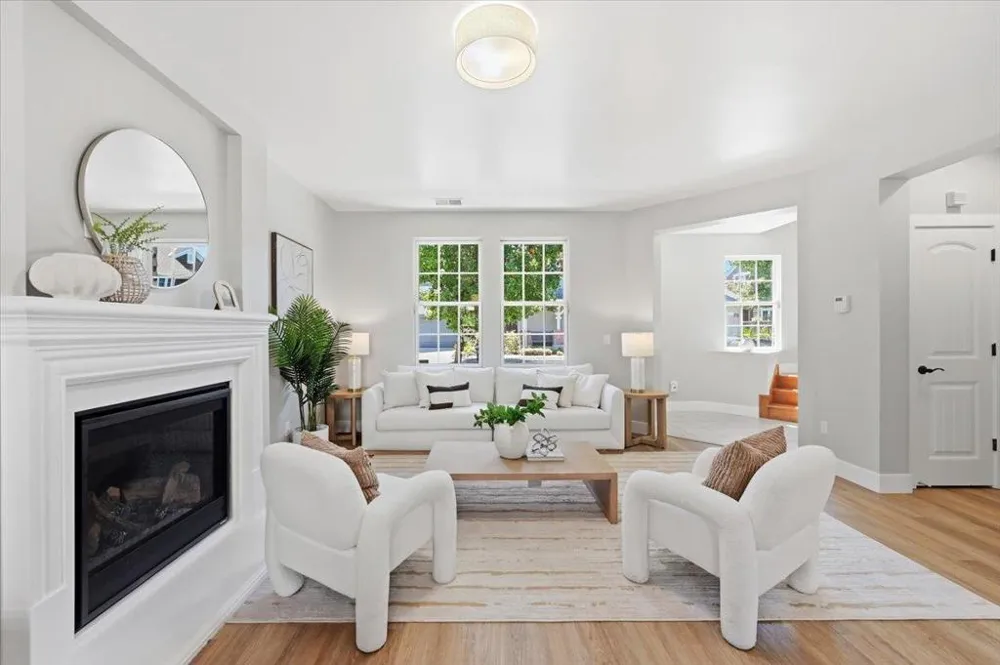 936 Valencia Avenue Mountain View, CA 94040
