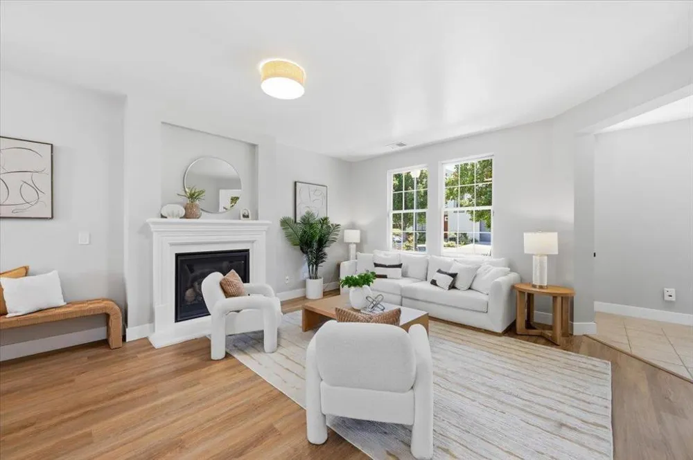 936 Valencia Avenue Mountain View, CA 94040