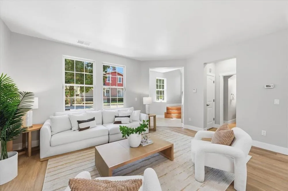 936 Valencia Avenue Mountain View, CA 94040