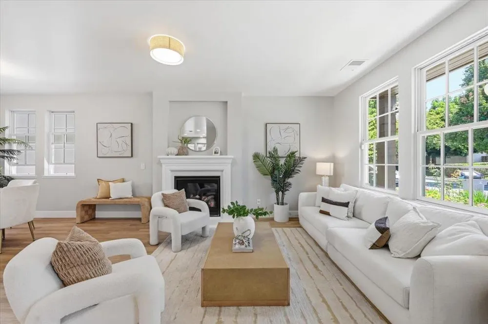 936 Valencia Avenue Mountain View, CA 94040