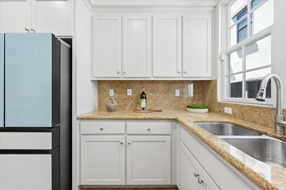 936 Valencia Avenue Mountain View, CA 94040