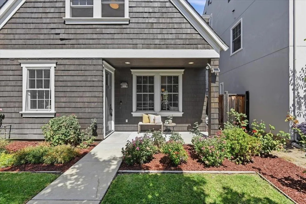 936 Valencia Avenue Mountain View, CA 94040