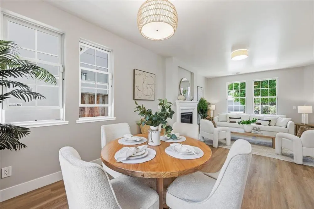 936 Valencia Avenue Mountain View, CA 94040