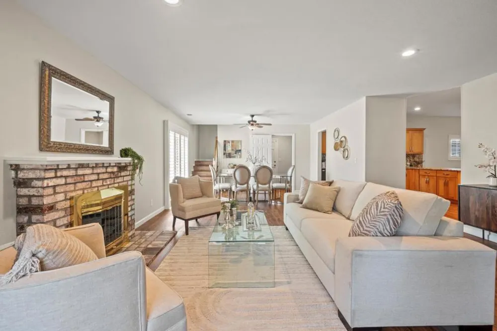2275 Pulgas Avenue East Palo Alto, CA 94303