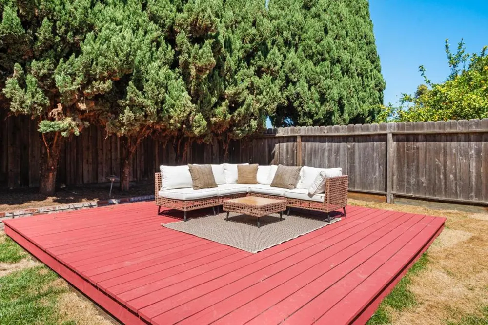 2275 Pulgas Avenue East Palo Alto, CA 94303