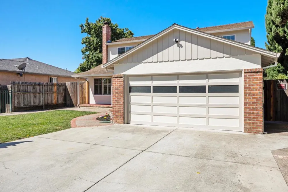 2275 Pulgas Avenue East Palo Alto, CA 94303