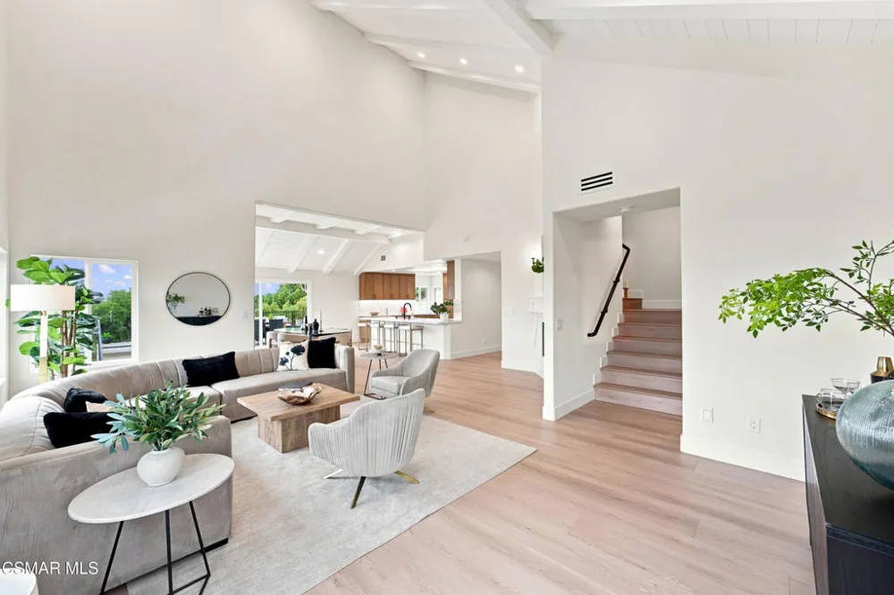 6022 Cielo Vista Court Camarillo, CA 93012