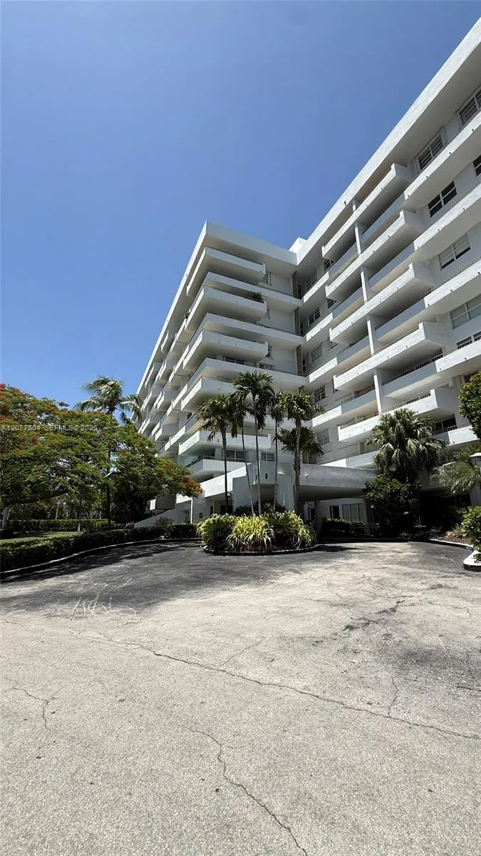 155 S Ocean Lane Dr #1013 Key Biscayne, FL 33149