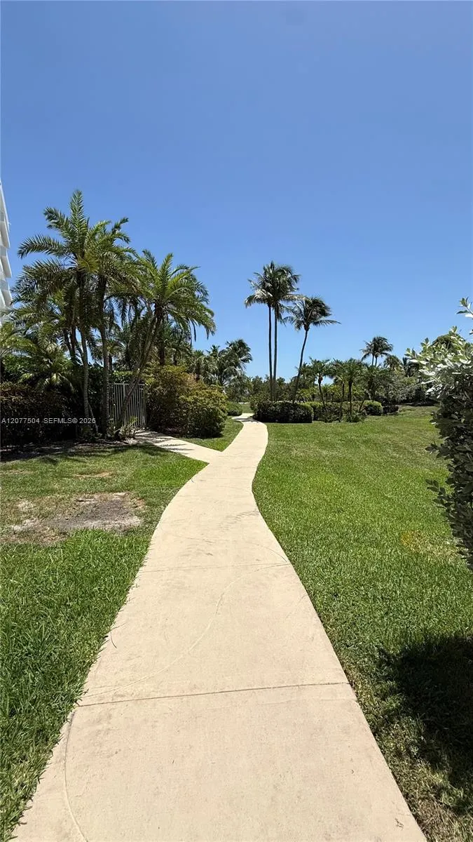 155 S Ocean Lane Dr #1013 Key Biscayne, FL 33149