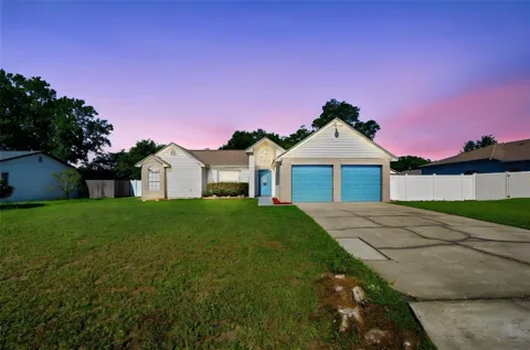 4745 CANTERBURY DRIVE