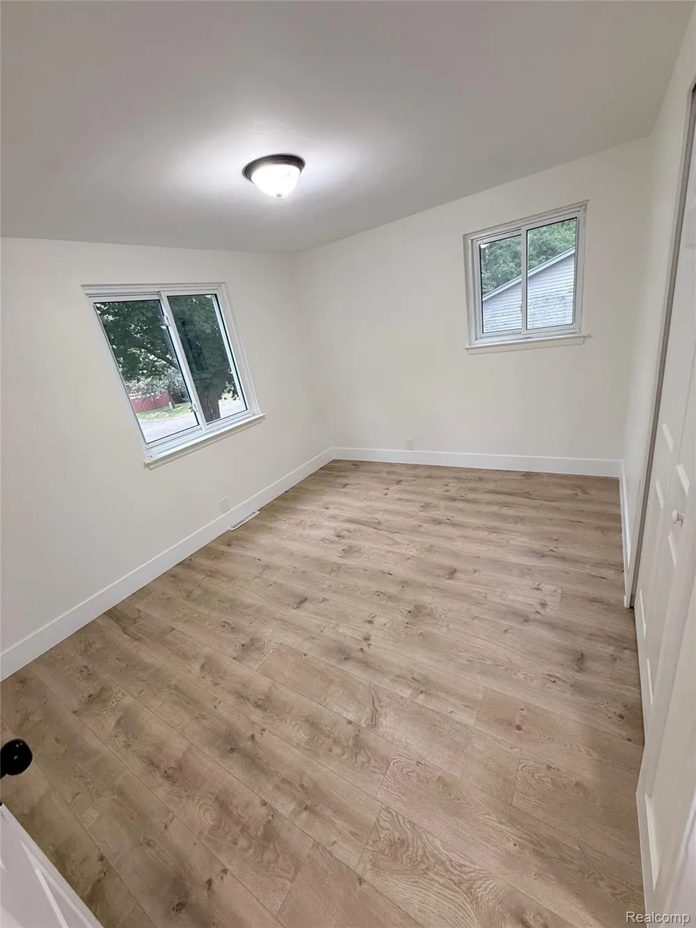 8965 Van Gordon Street White Lake Charter Township, MI 48386