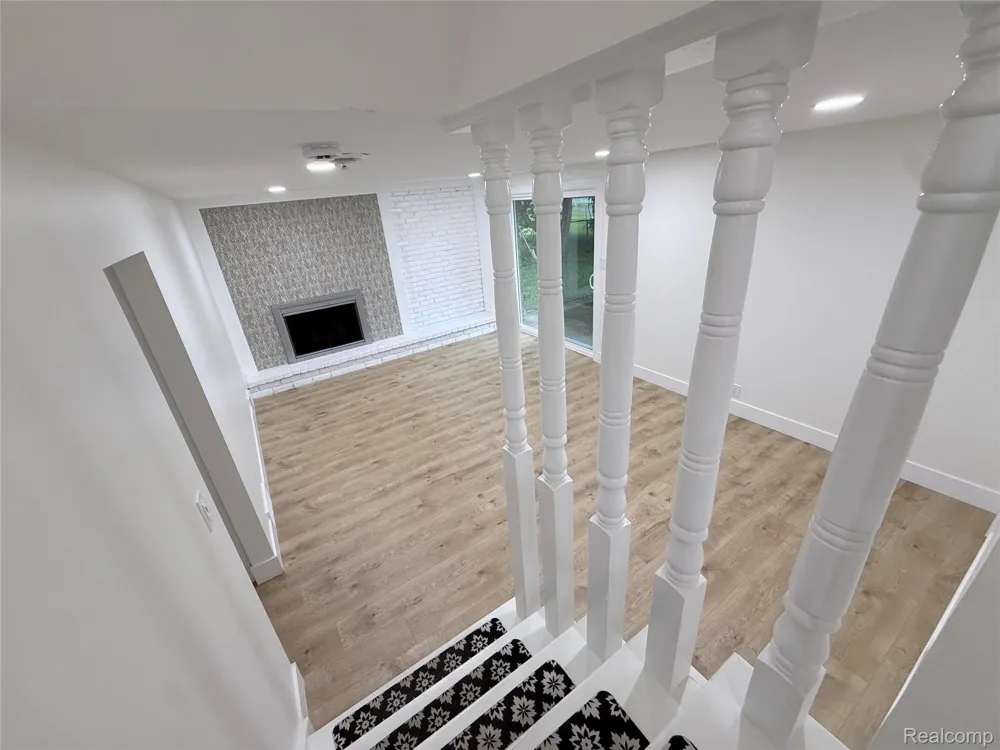 8965 Van Gordon Street White Lake Charter Township, MI 48386