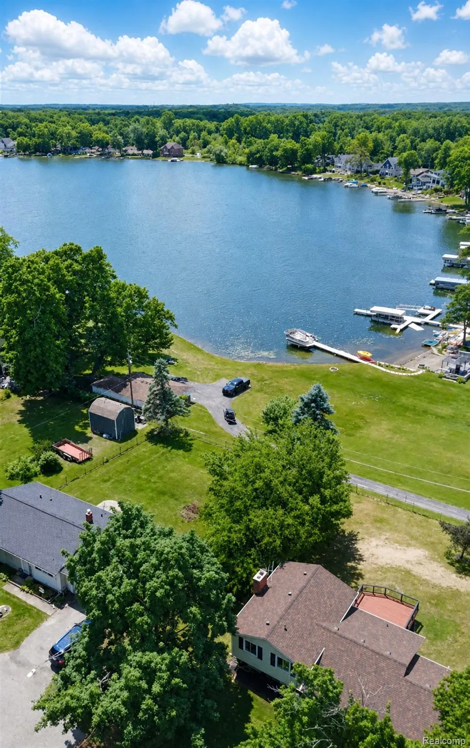 8965 Van Gordon Street White Lake Charter Township, MI 48386