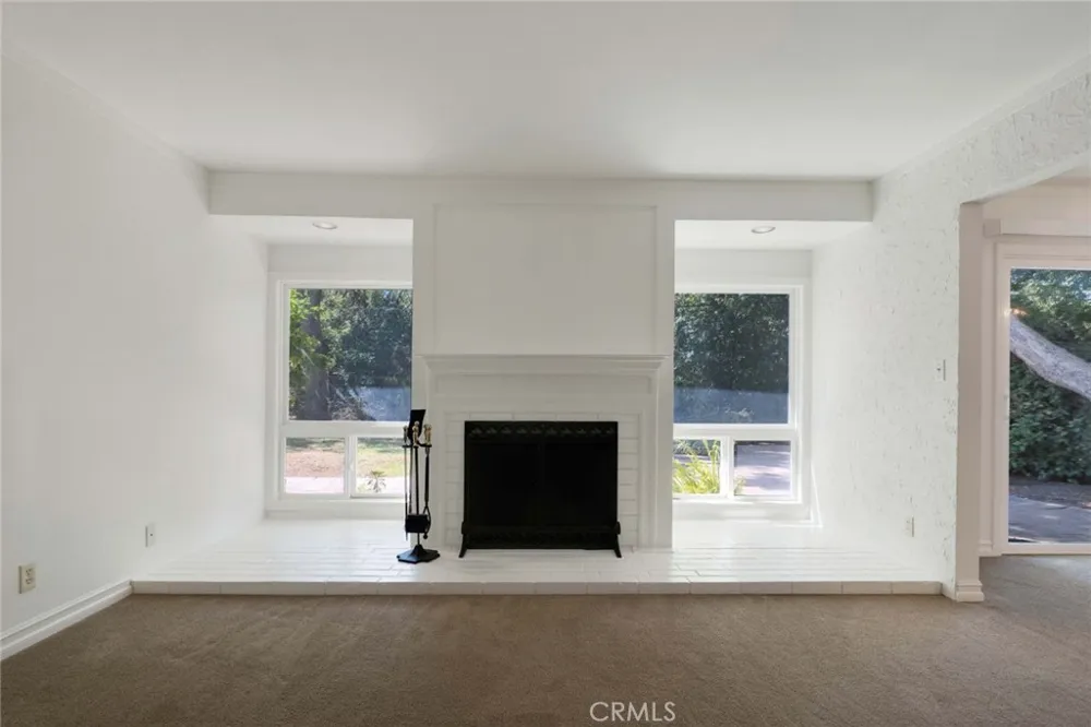 2574 Sirius Street Thousand Oaks, CA 91360