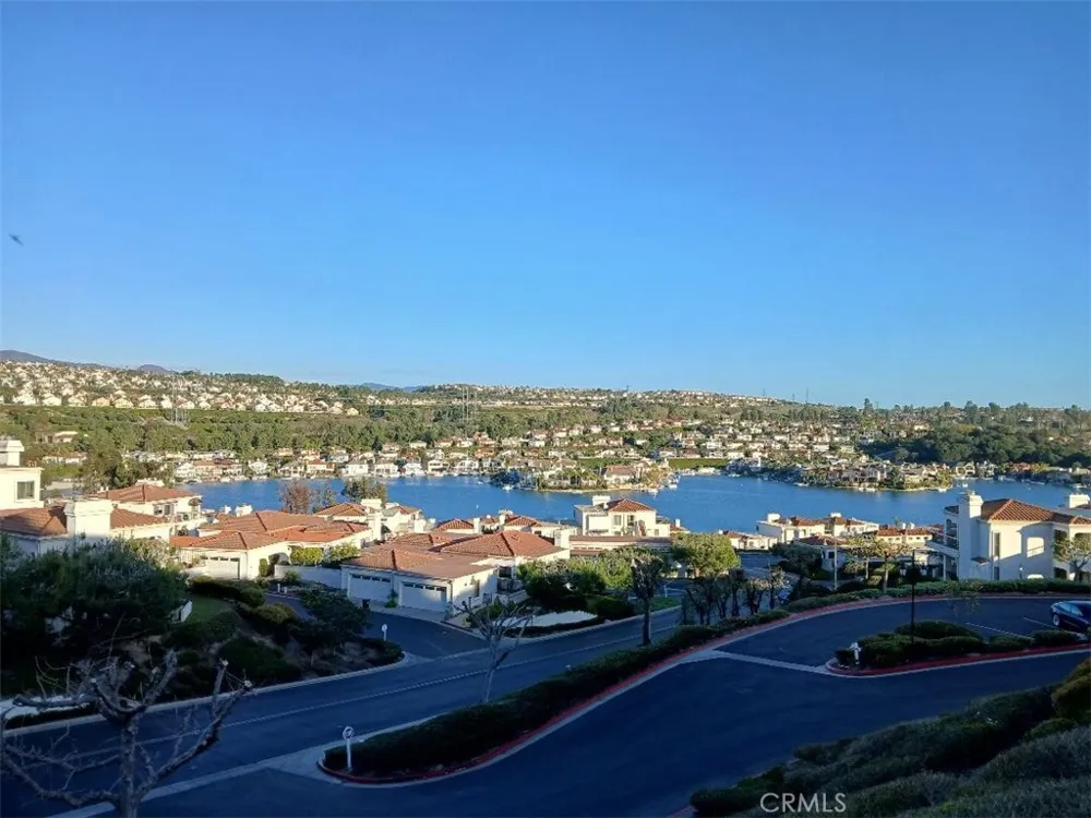 27842 Esporlas Mission Viejo, CA 92692