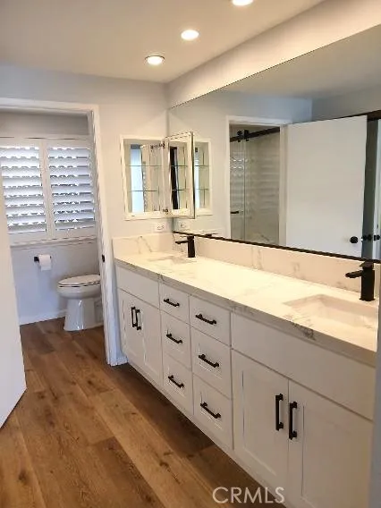 27842 Esporlas Mission Viejo, CA 92692