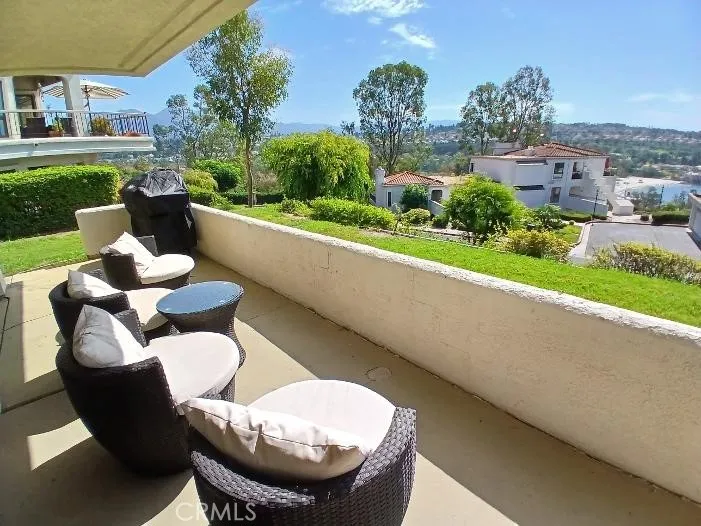 27842 Esporlas Mission Viejo, CA 92692
