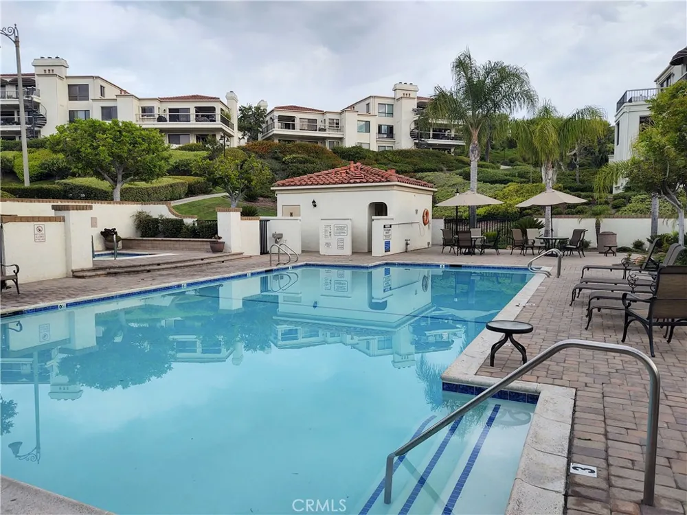 27842 Esporlas Mission Viejo, CA 92692